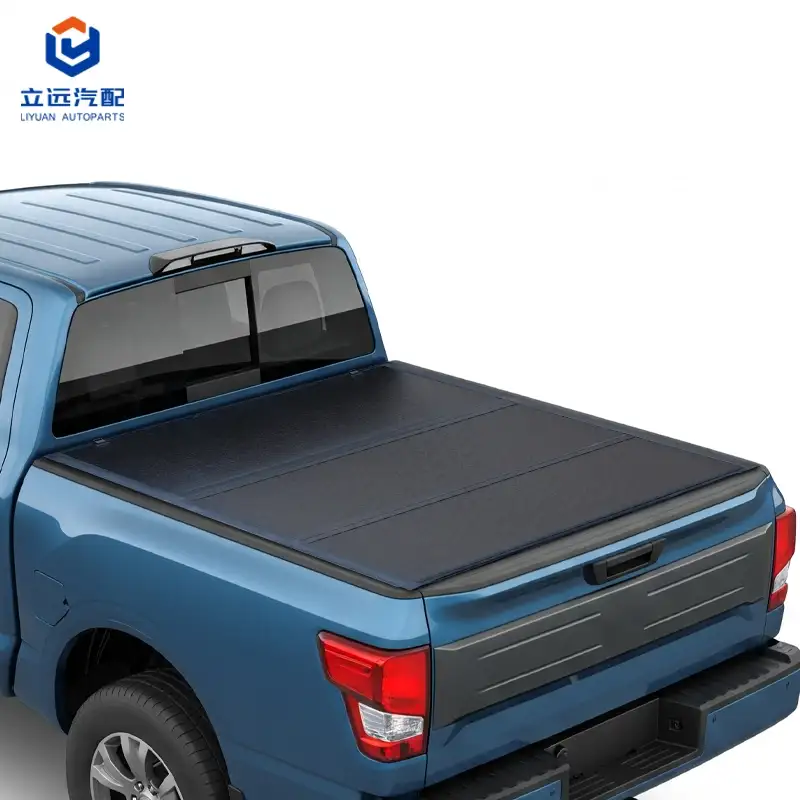 Capac de tonneau dur cu trei ori cu profil redus pentru Nissan